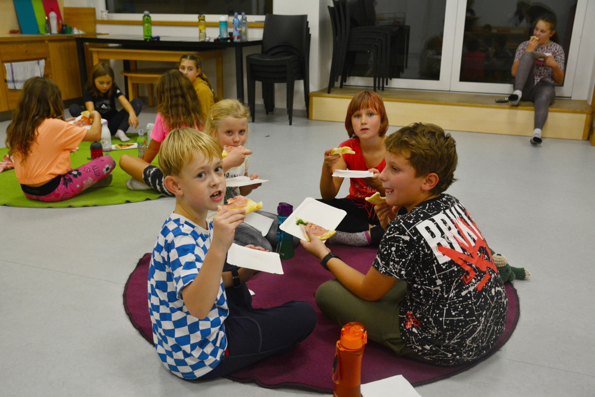 1 prespavacka noc ve skipi vecere