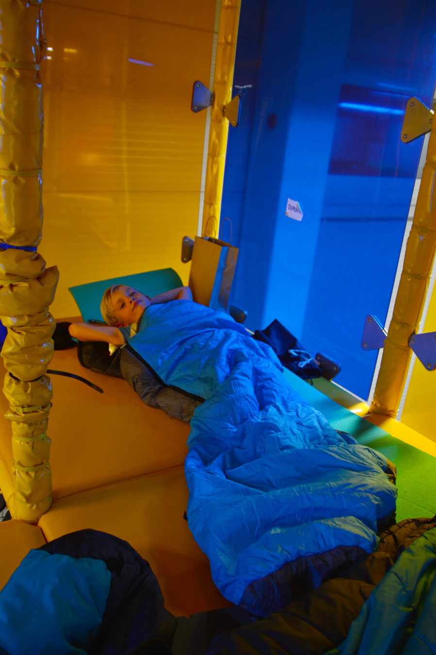 16 prespavacka noc ve skipi spaní