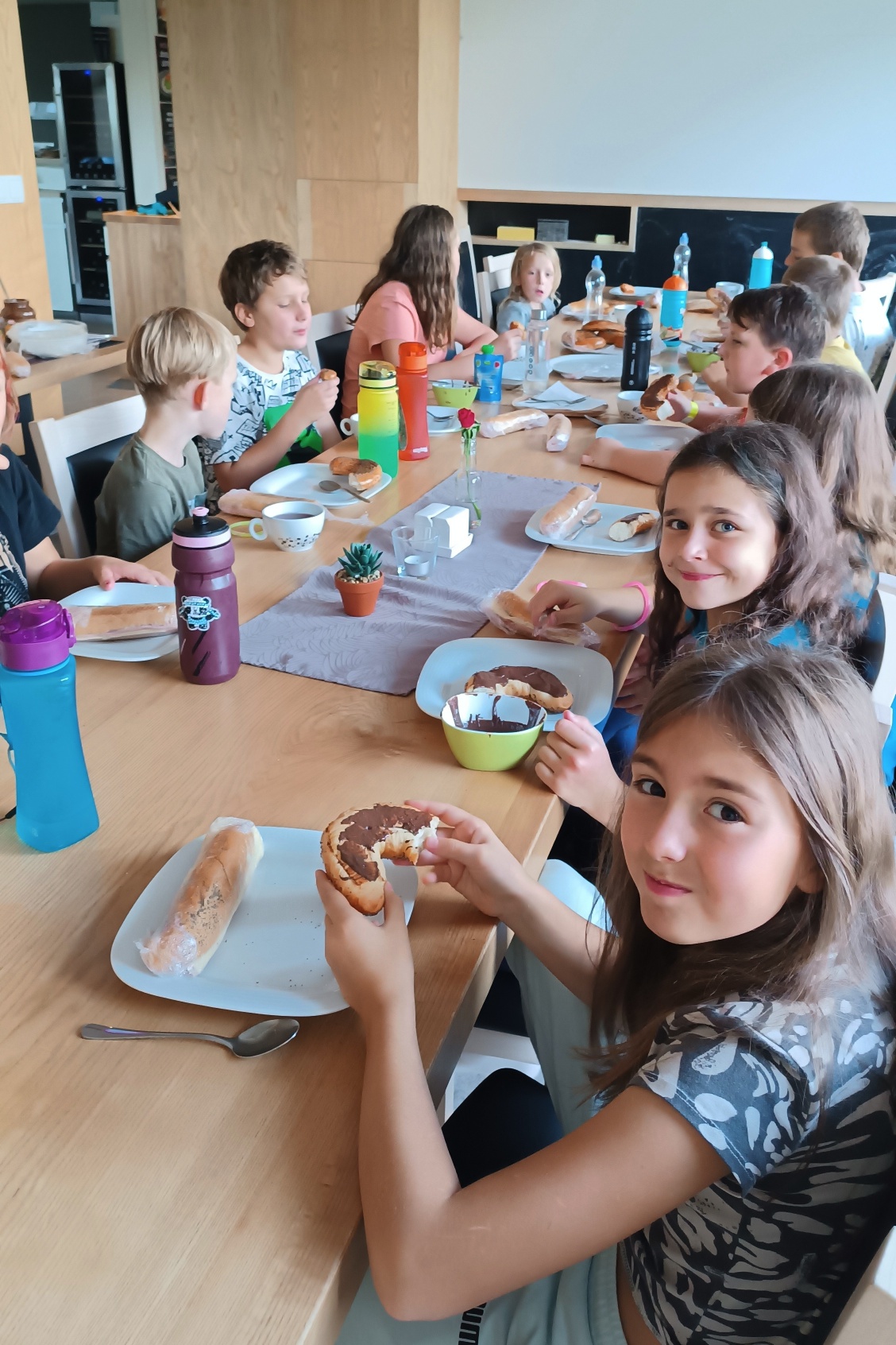 21 prespavacka noc ve skipi snidane