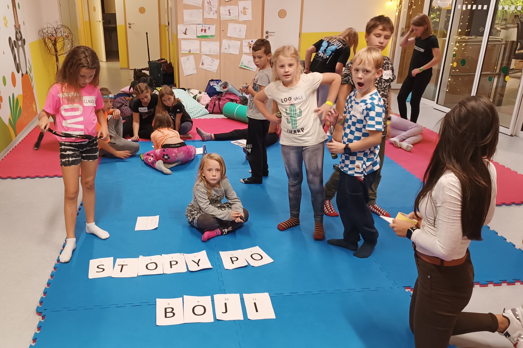 9 prespavacka noc ve skipi detektivni hra